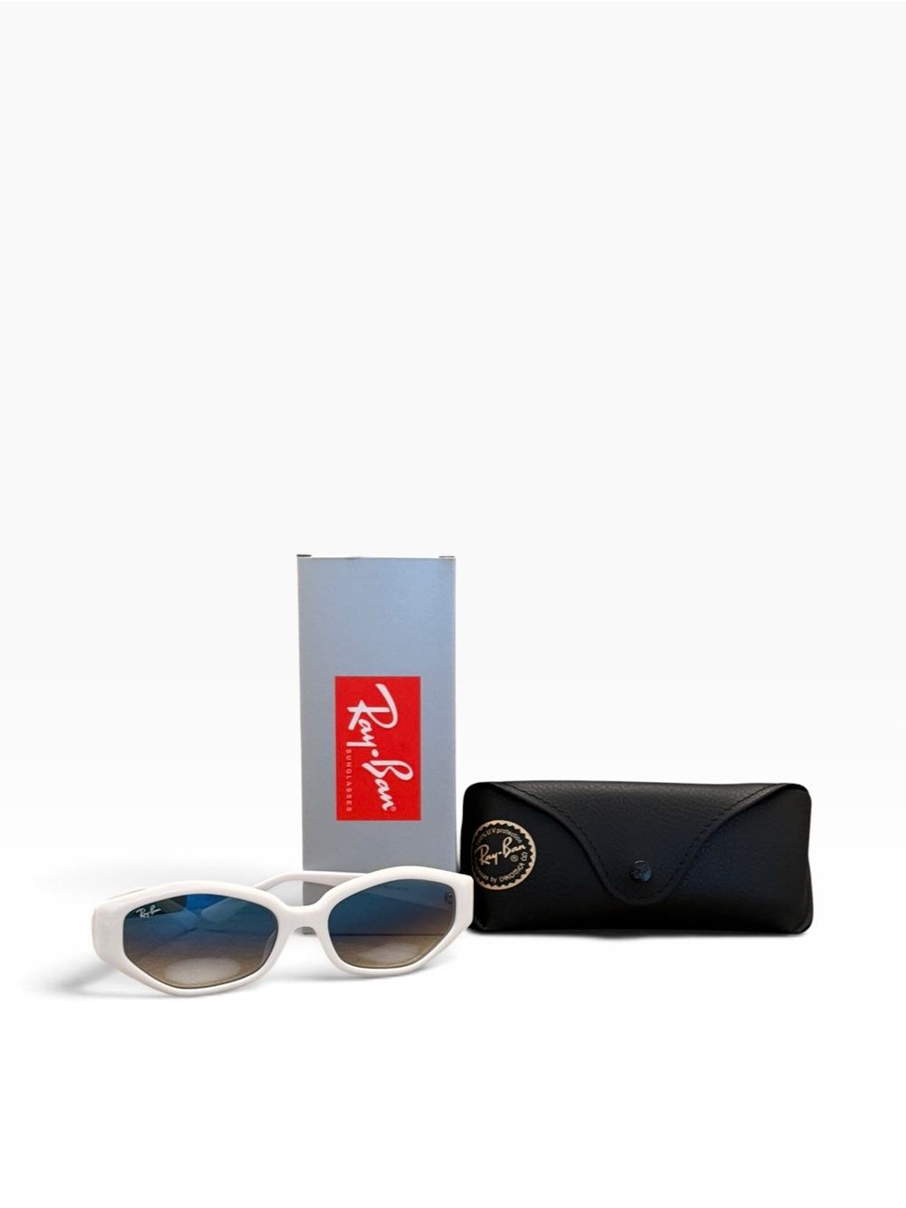 NIB Ray-Ban 0RB4473 White Frame Sunglasses with Gradient Blue Lenses